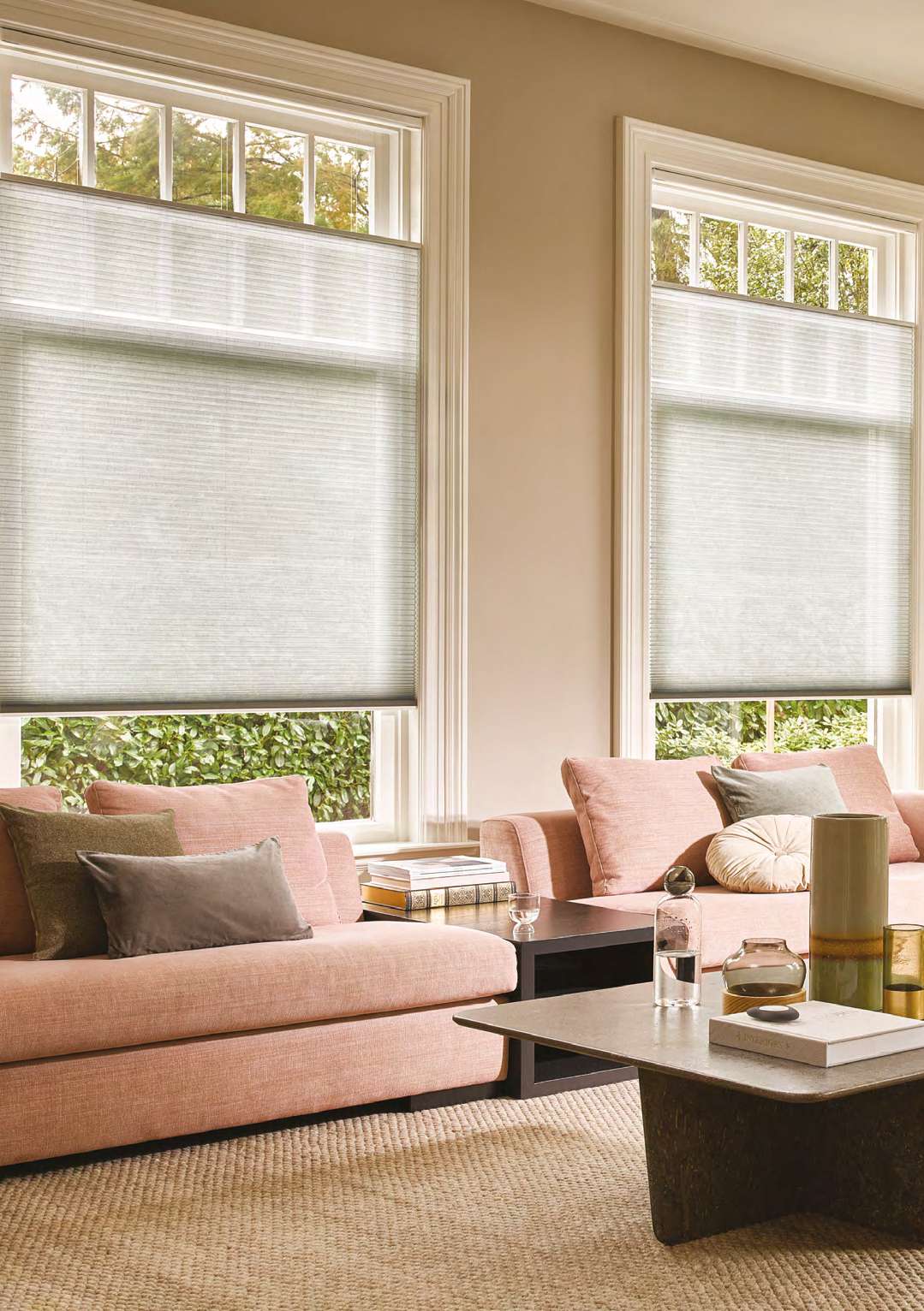 Cortina Duette celular en dormitorio — Hunter Douglas