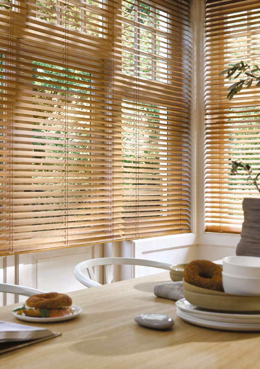 Cortina horizontal de madera natural — Hunter Douglas